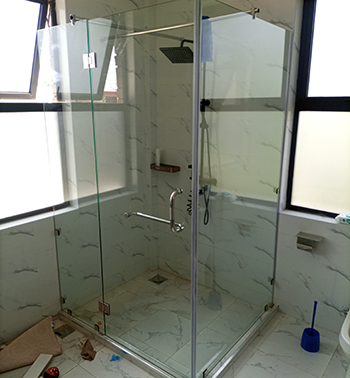 Frameless Shower cub 1